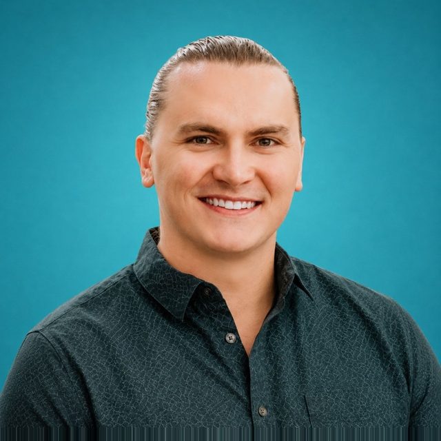 Headshot of Brandon Davis